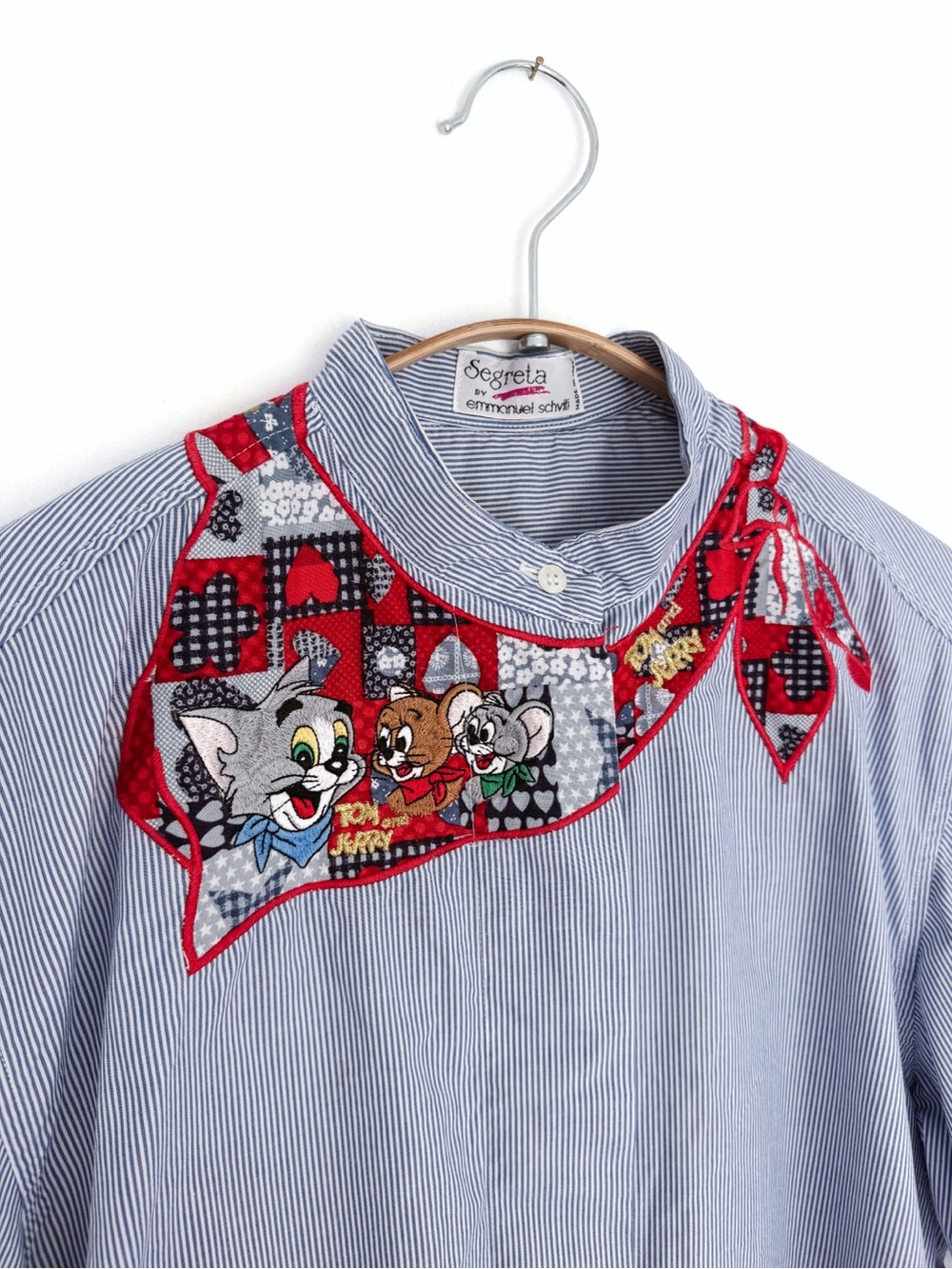 VINTAGE 90s Segreta by Emmanuel Schvili Tom & Jerry Embroidered Shirt - Medium